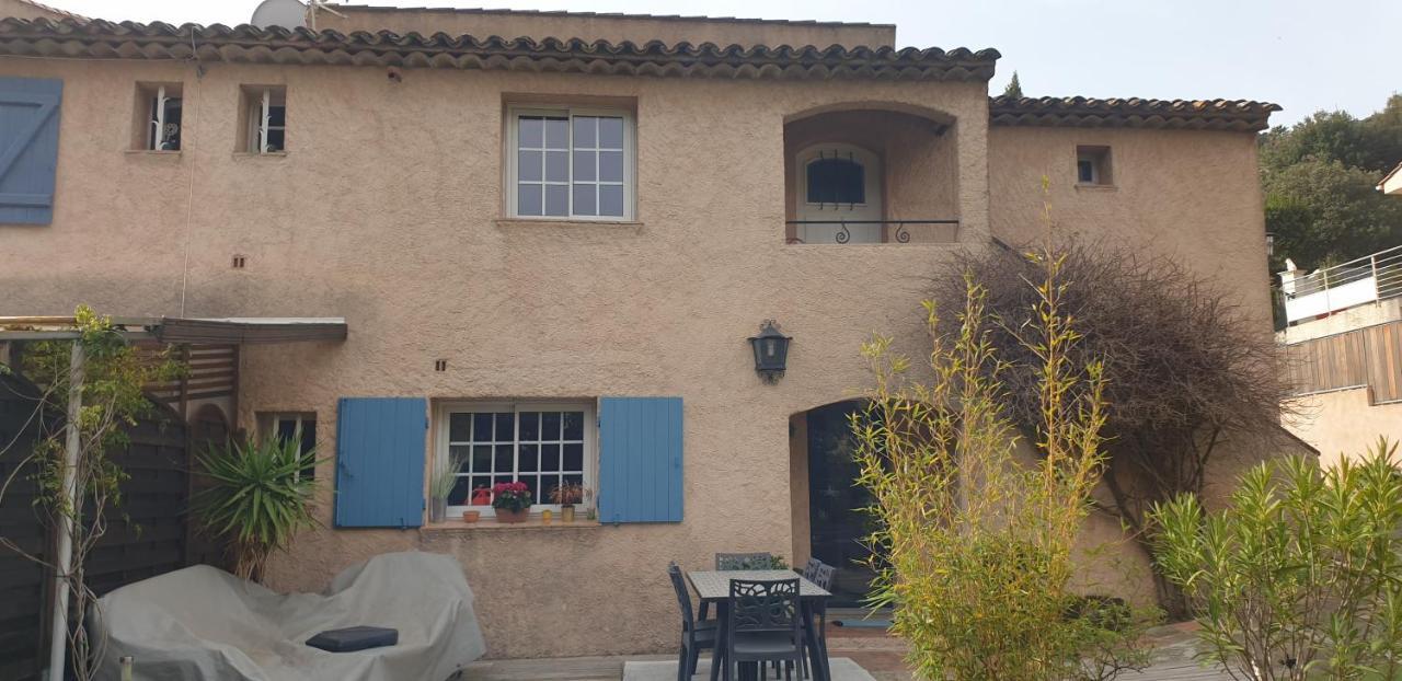 Maison Provencale กาวาแลร์-ซูร์-แมร์ ภายนอก รูปภาพ