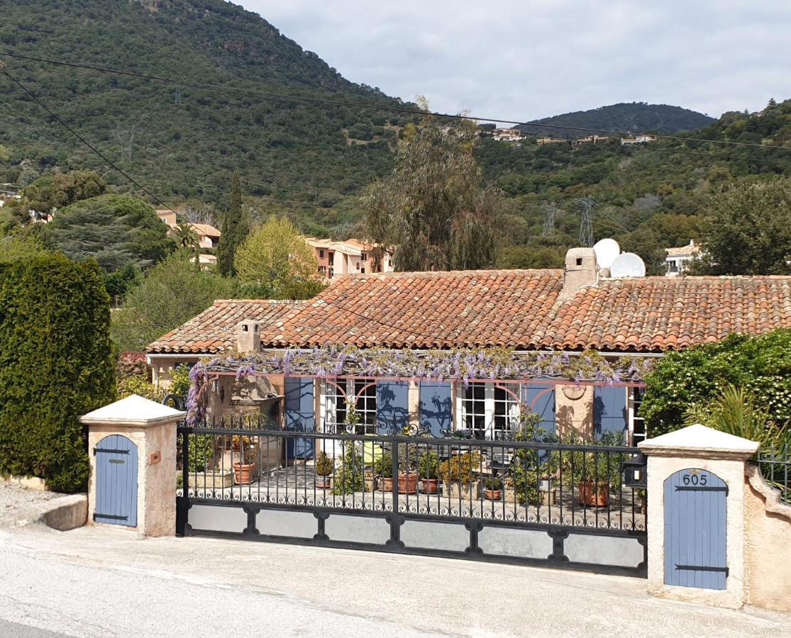 Maison Provencale กาวาแลร์-ซูร์-แมร์ ภายนอก รูปภาพ